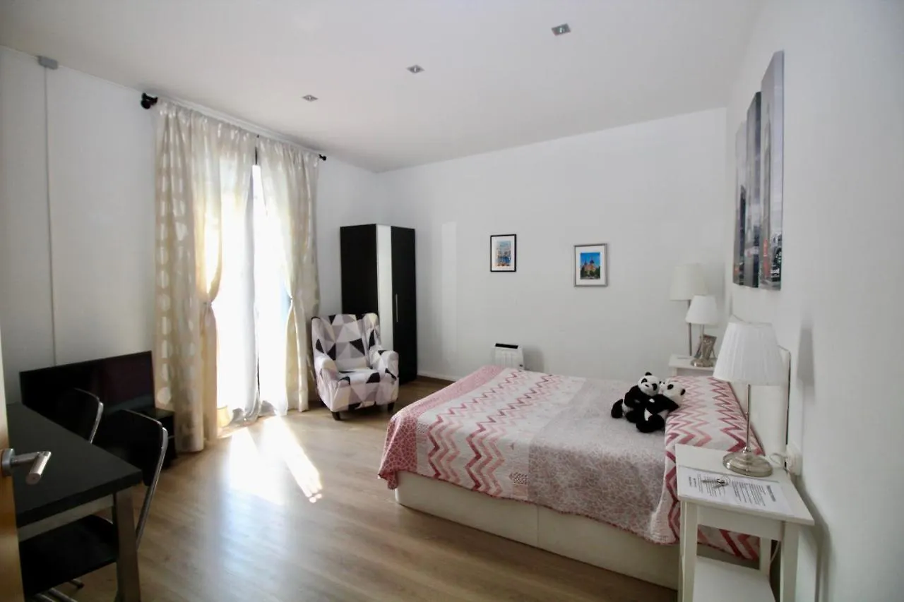 Rooms Gran Via 바르셀로나 홈스테이