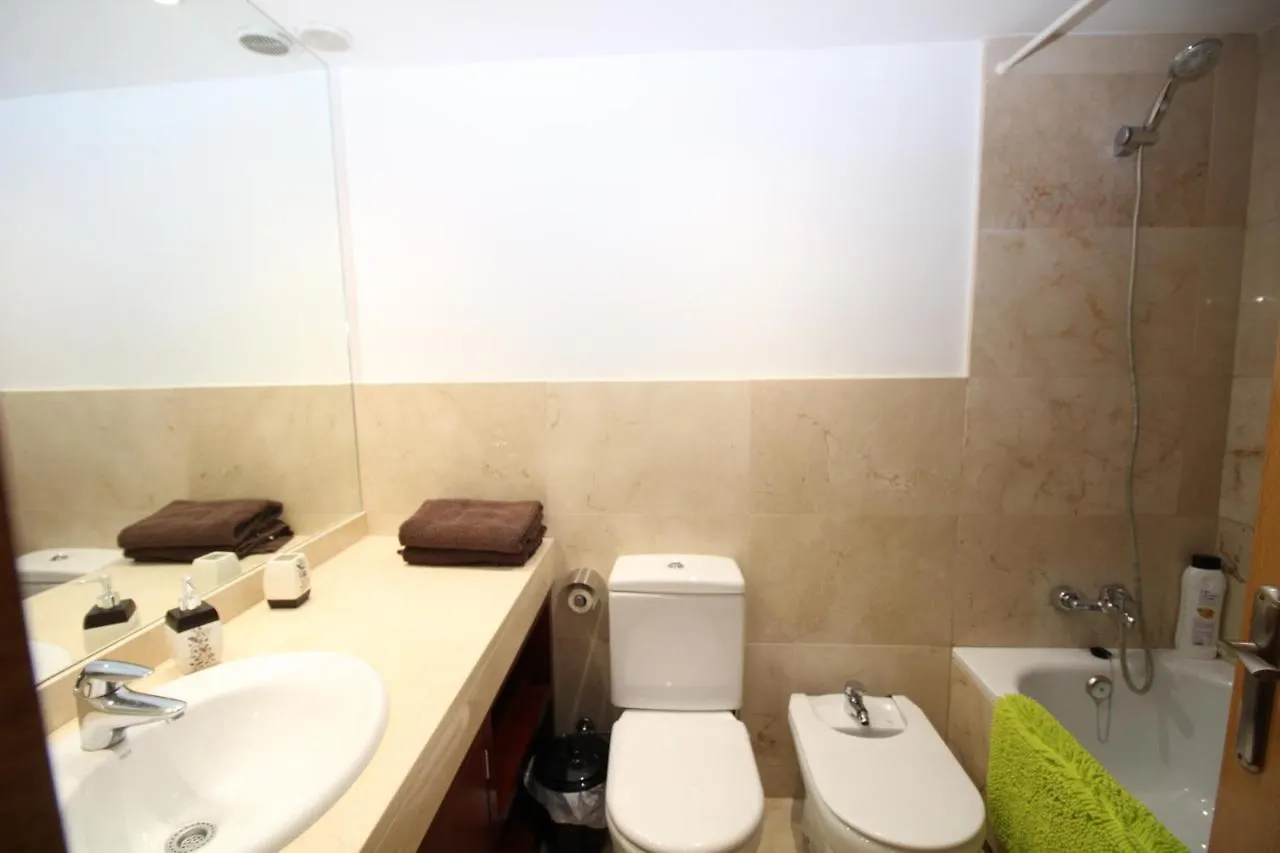 Rooms Gran Via Barcelona Homestay