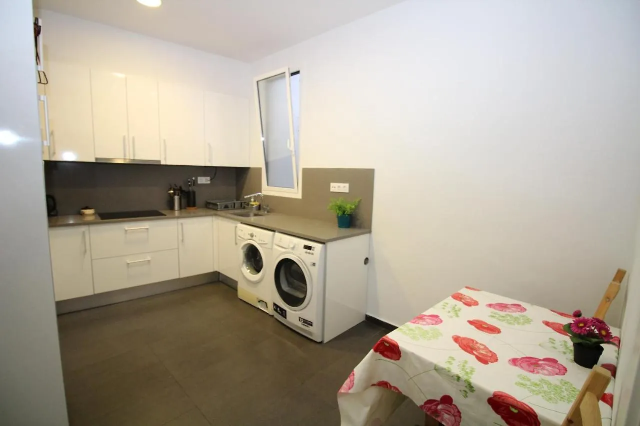 Homestay Rooms Gran Via Barcelona